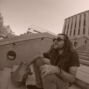 Meet your Posher, Johnathan